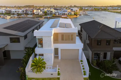 70 Coolum Pde, Newport, QLD 4020