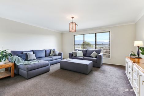 Property photo of 10 Weston Place Horsley NSW 2530