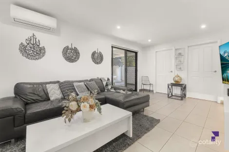 Property photo of 11 Goodwin Avenue Mount Lewis NSW 2190