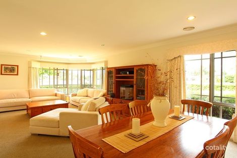 Property photo of 1 Waterside Drive Cranbourne East VIC 3977