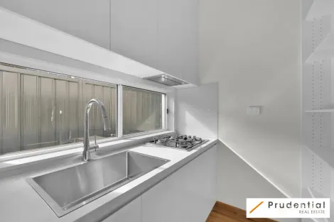 Property photo of 160 Copperfield Drive Rosemeadow NSW 2560