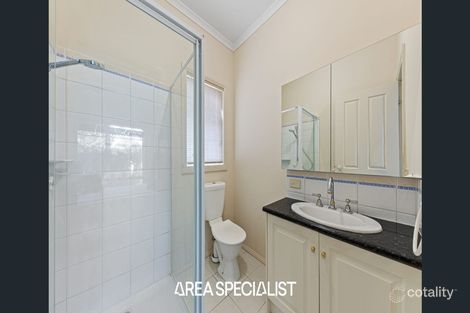 Property photo of 3 The Parkway Pakenham VIC 3810