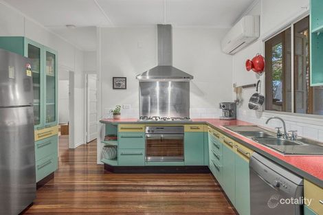 Property photo of 86 Lade Street Coorparoo QLD 4151