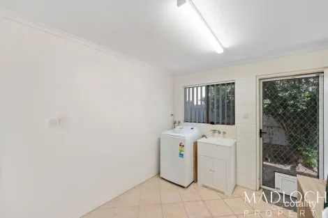 Property photo of 61 Barney Street Barney Point QLD 4680