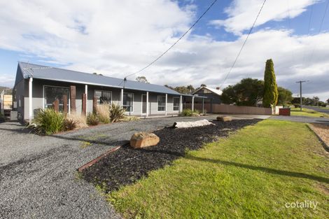 38 Tatyoon Rd, Ararat, VIC 3377