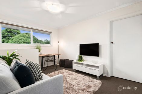 15 Raymond Ct, Ringwood East, VIC 3135