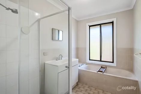 Property photo of 6 New England Drive Woodcroft SA 5162
