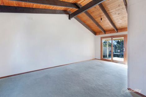 Property photo of 4 Lloyd Street West Wodonga VIC 3690