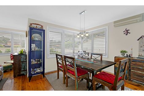 Property photo of 22 Sunshine Drive Point Clare NSW 2250