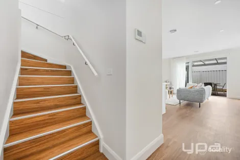 Property photo of 1/30 Shadforth Street Westmeadows VIC 3049