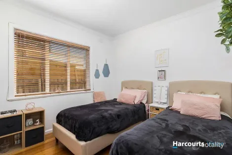Property photo of 17 Woorite Place Keilor East VIC 3033