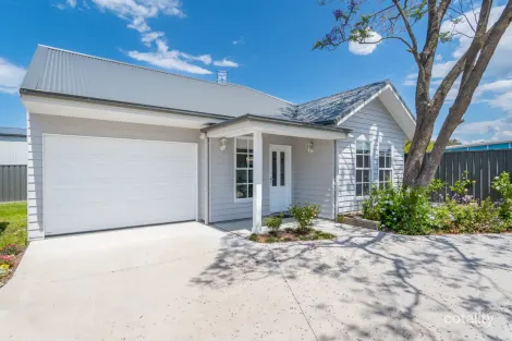 18a Carroll Ave, Cessnock, NSW 2325