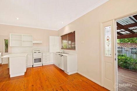 Property photo of 2 Seaview Avenue Wamberal NSW 2260