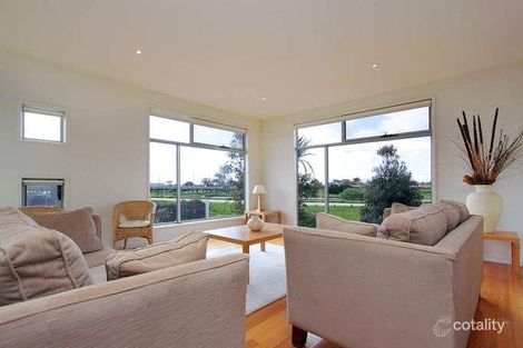 Property photo of 37 Harbour Drive Patterson Lakes VIC 3197