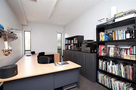 Property photo of 5 King Circuit Caroline Springs VIC 3023