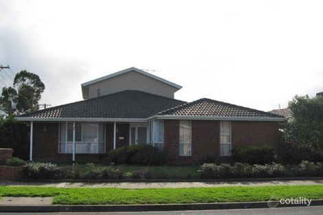 24 Quinn St, Deer Park, VIC 3023