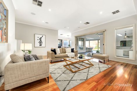 Property photo of 5 Fleming Grove Pascoe Vale VIC 3044