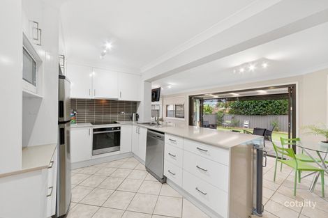 Property photo of 18 Woodport Close Green Point NSW 2251