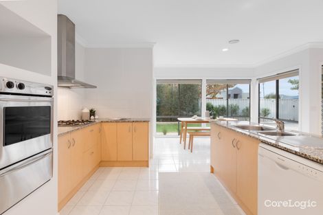 Property photo of 38 Ranmore Grove Caroline Springs VIC 3023