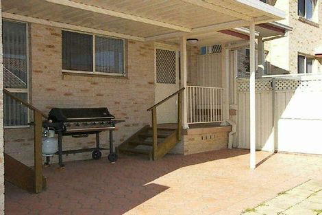 Property photo of 2/2 Cathie Close Flinders NSW 2529