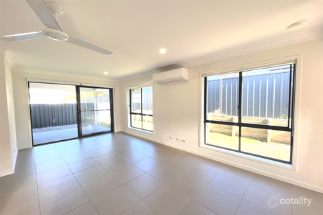 Property photo of 1/7D Trinity Point Drive Morisset Park NSW 2264