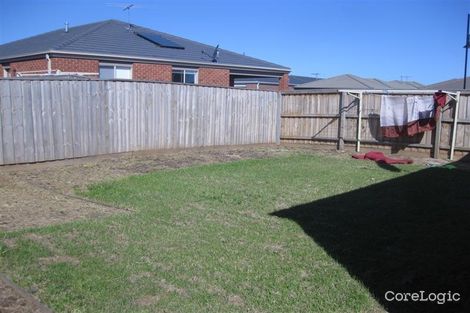 Property photo of 30 Sinclair Crescent Tarneit VIC 3029