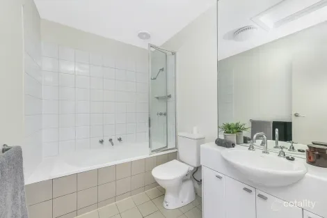 Property photo of 10 Leaf Court Clayton VIC 3168