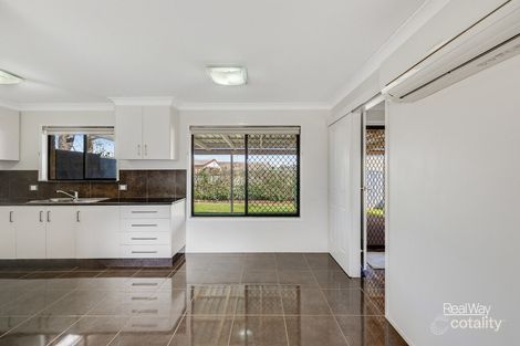 Property photo of 23 Cabarita Crescent Glenvale QLD 4350