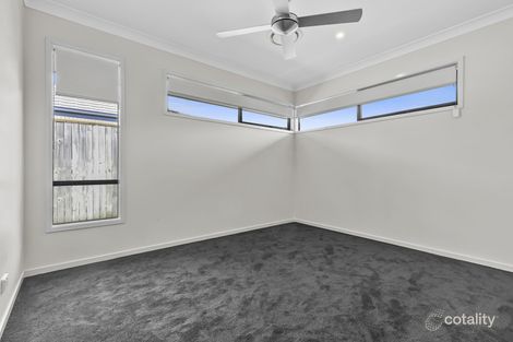 Property photo of 28 Waterway Crescent Murrumba Downs QLD 4503