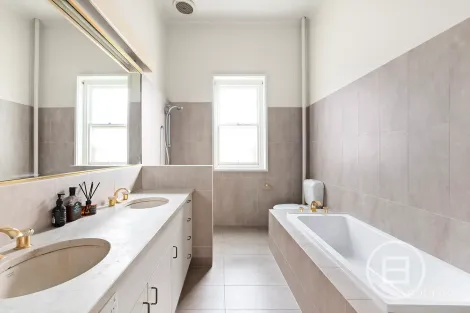 Property photo of 85 Lumeah Road Caulfield North VIC 3161