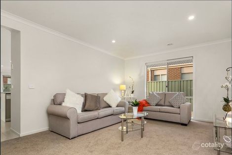 Property photo of 77 Manuka Grove Wyndham Vale VIC 3024