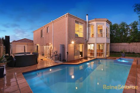 Property photo of 8 View Park Circuit Narre Warren South VIC 3805