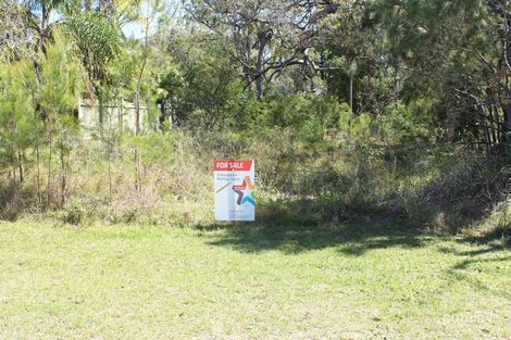 37 Ashton St, Macleay Island, QLD 4184