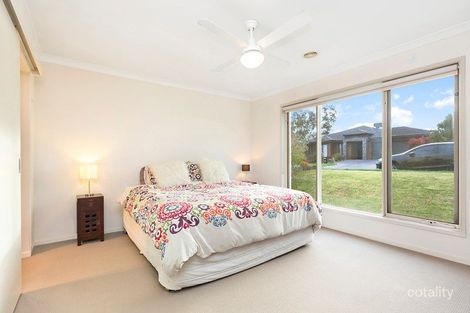 Property photo of 10 Alessia Grove Mernda VIC 3754