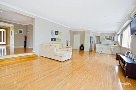 Property photo of 23 Dobell Circuit St Clair NSW 2759