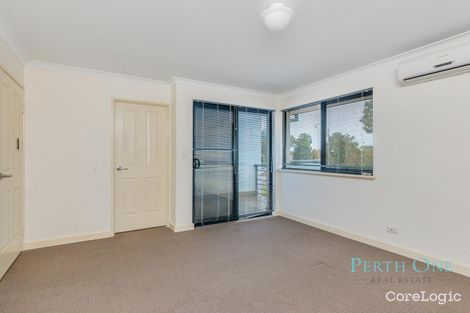 Property photo of 122 Lakeside Drive Joondalup WA 6027