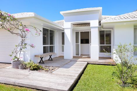 8 Drift Away Ct, Robina, QLD 4226