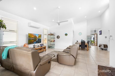 122/25 Owen Creek Rd, Forest Glen, QLD 4556