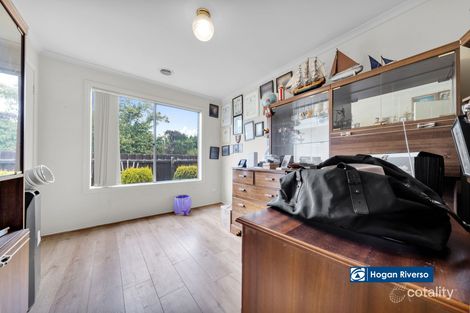 Property photo of 65 Melzak Way Berwick VIC 3806