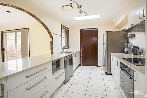 Property photo of 3 Blue Place Wetherill Park NSW 2164