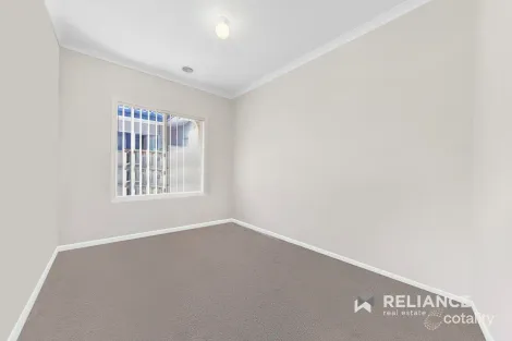 Property photo of 7 Outrigger Court Point Cook VIC 3030