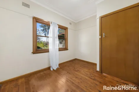 Property photo of 32 Matthews Square Ingleburn NSW 2565