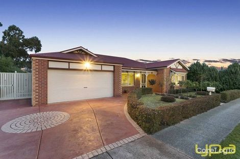 Property photo of 11 Renton Court Sunbury VIC 3429