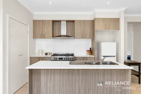 Property photo of 7 Outrigger Court Point Cook VIC 3030