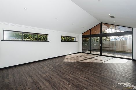 Property photo of 1A Admiralty Crescent Halls Head WA 6210
