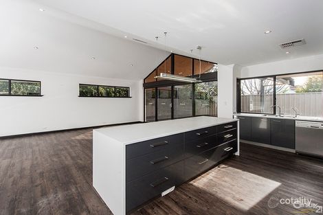 Property photo of 1A Admiralty Crescent Halls Head WA 6210