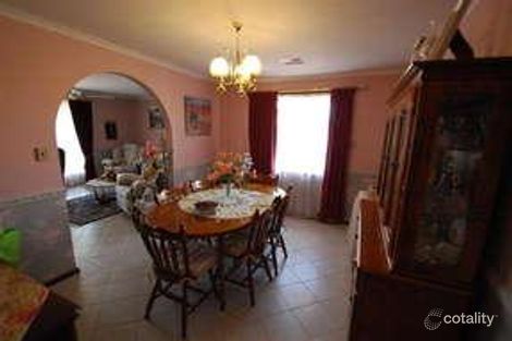 Property photo of 10 Sun Crescent Happy Valley SA 5159