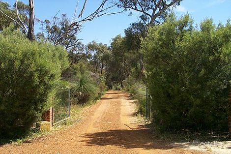 Property photo of 69 Bushland Retreat Carramar WA 6031