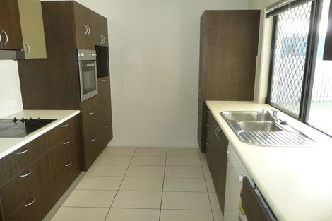 Property photo of 6 Bluff Street Bushland Beach QLD 4818