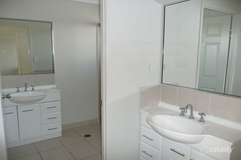 Property photo of 6 Bluff Street Bushland Beach QLD 4818